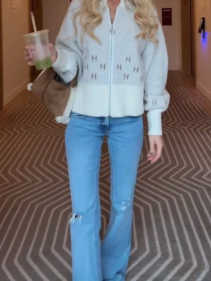 Subdued jeans - Subdued jeans (första två bilderna är lånade!!) storleken är italiensk men passar mig som har S och är 171 (är som en 36a)