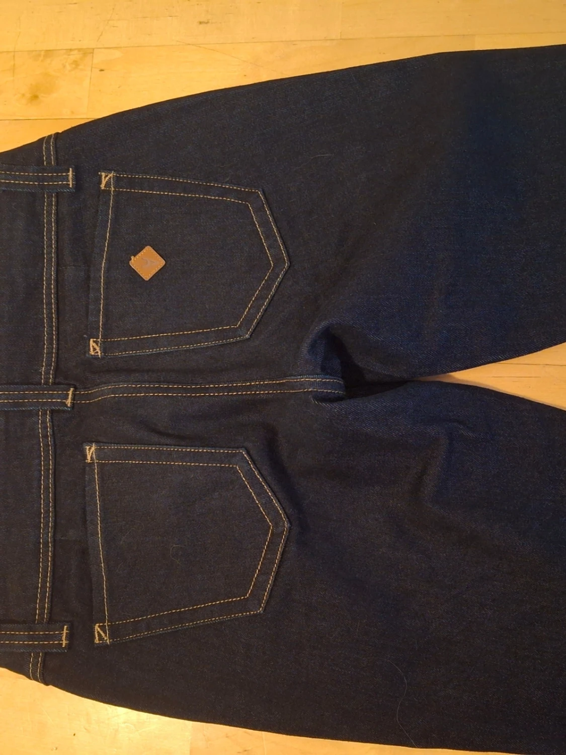 Mörkblå bootcut jeans från Abrand - 2