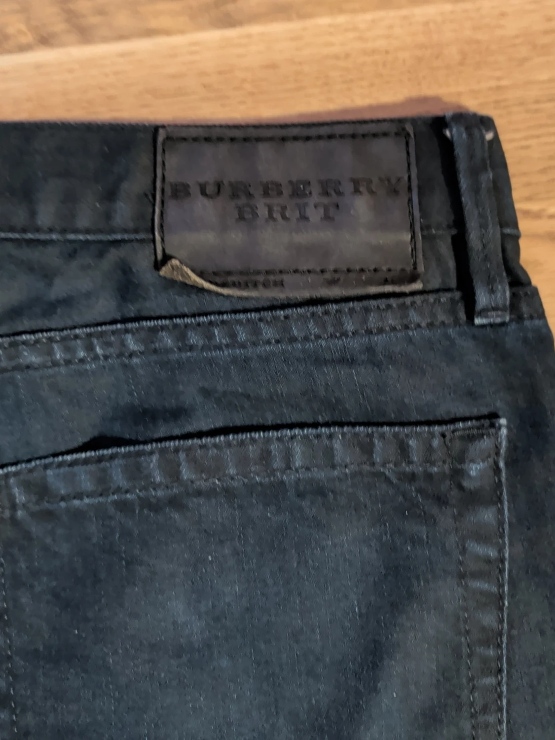 Svarta raka burberry jeans - 2