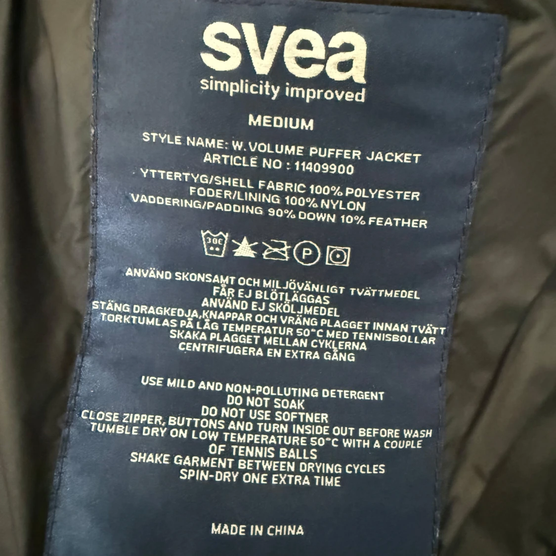 Svart pufferjacka från Svea, M - 2