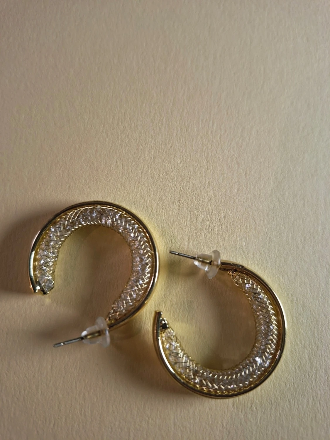 Guldiga creoler örhängen 