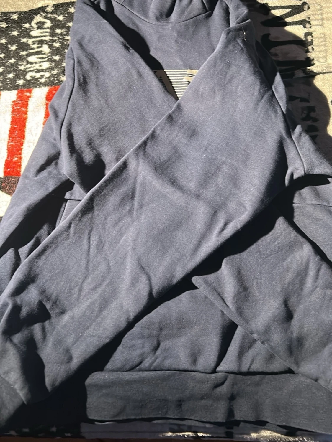 Mörkblå hoodie från Emporio Armani - 2