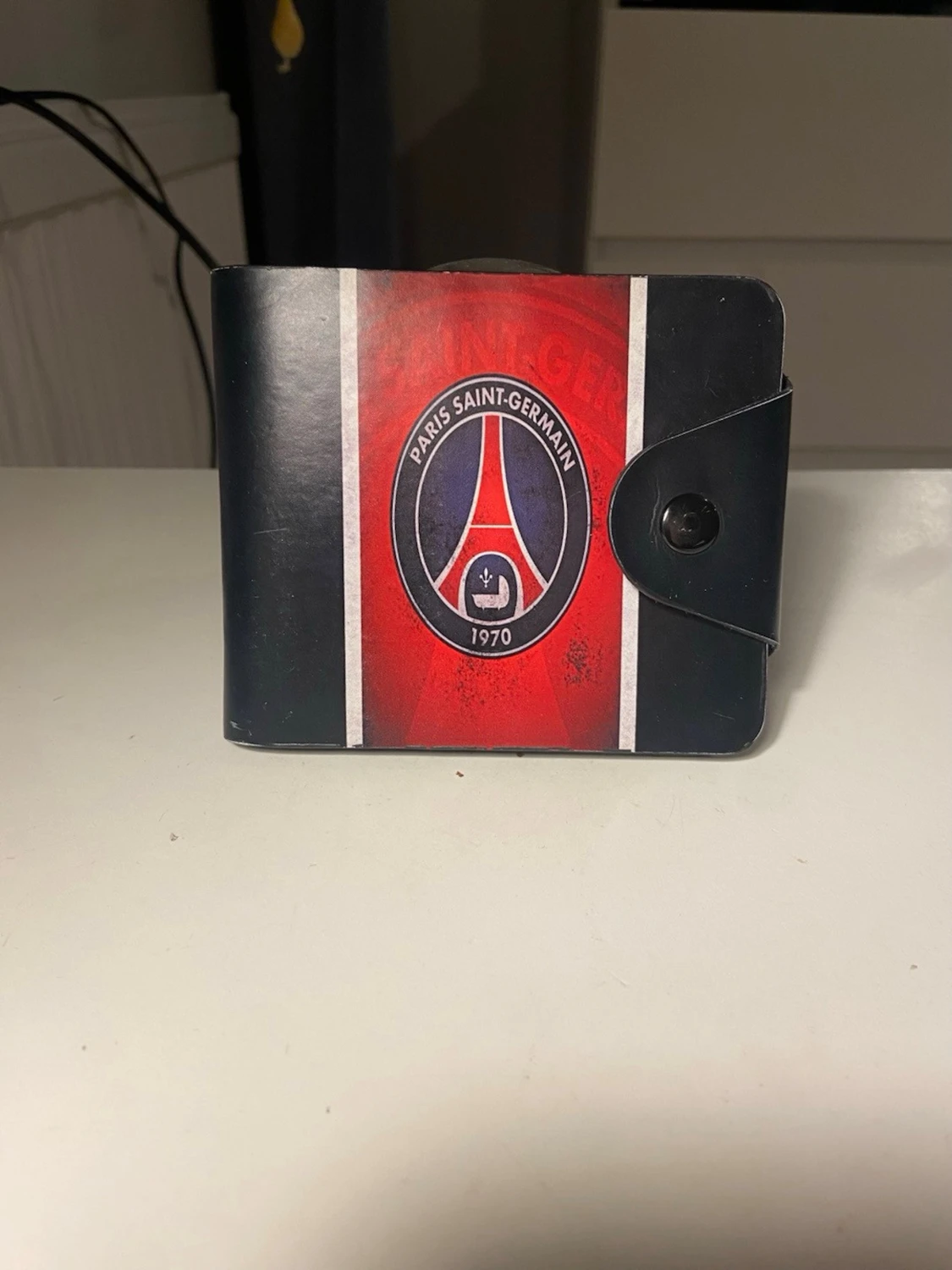 PSG plånbok i svart och rött