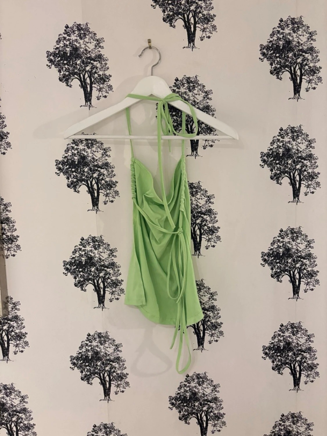 Ljusgrön halterneck linnetopp - 1