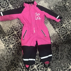 Rosa överall  - Jätte bra för kalla väder håller dig varm o skön 