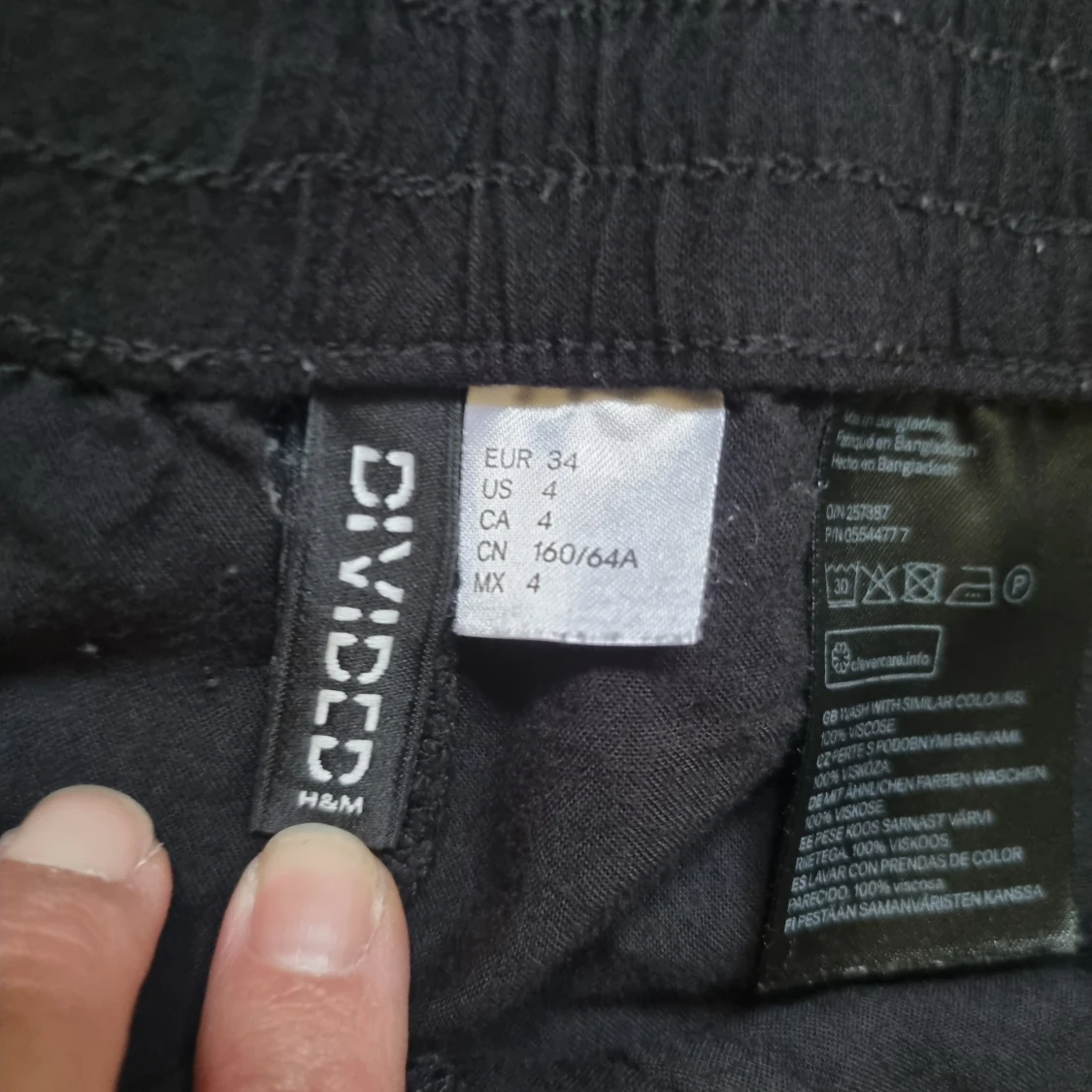 Svarta byxor från H&M Divided - 2