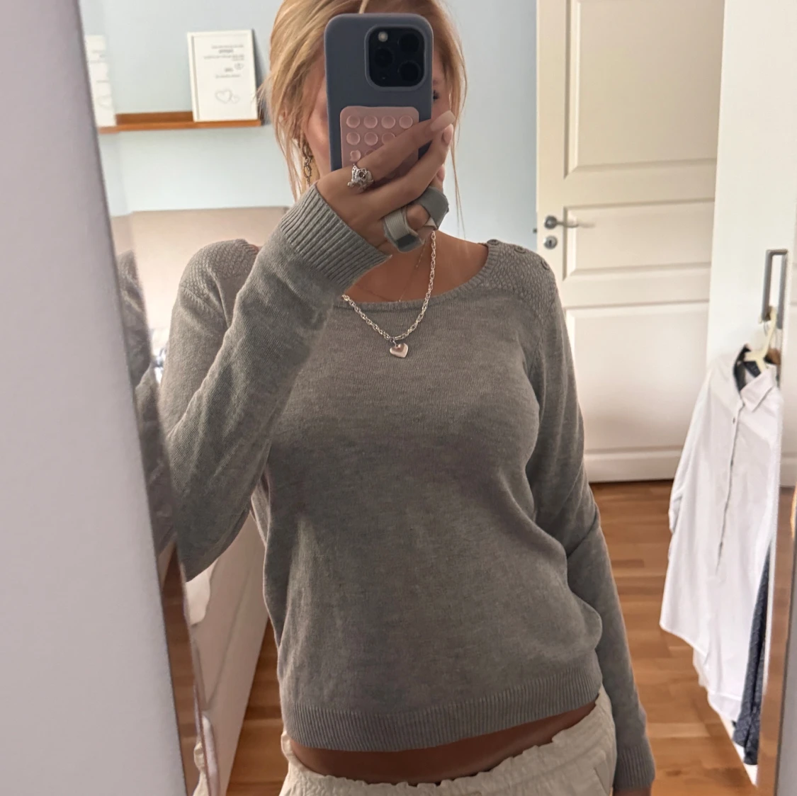 Grå stickad tröja❣️ - 1