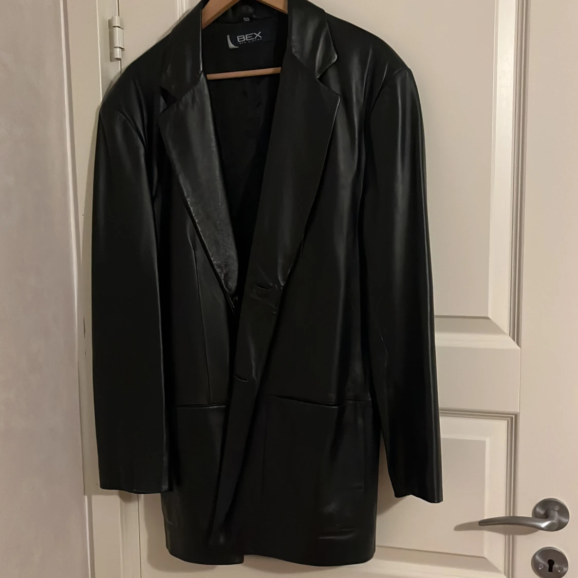 Skinnjacka storlek 50