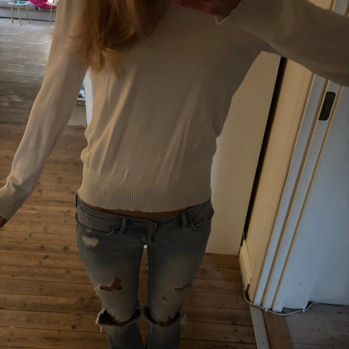 Vit långärmad tröja i bomull