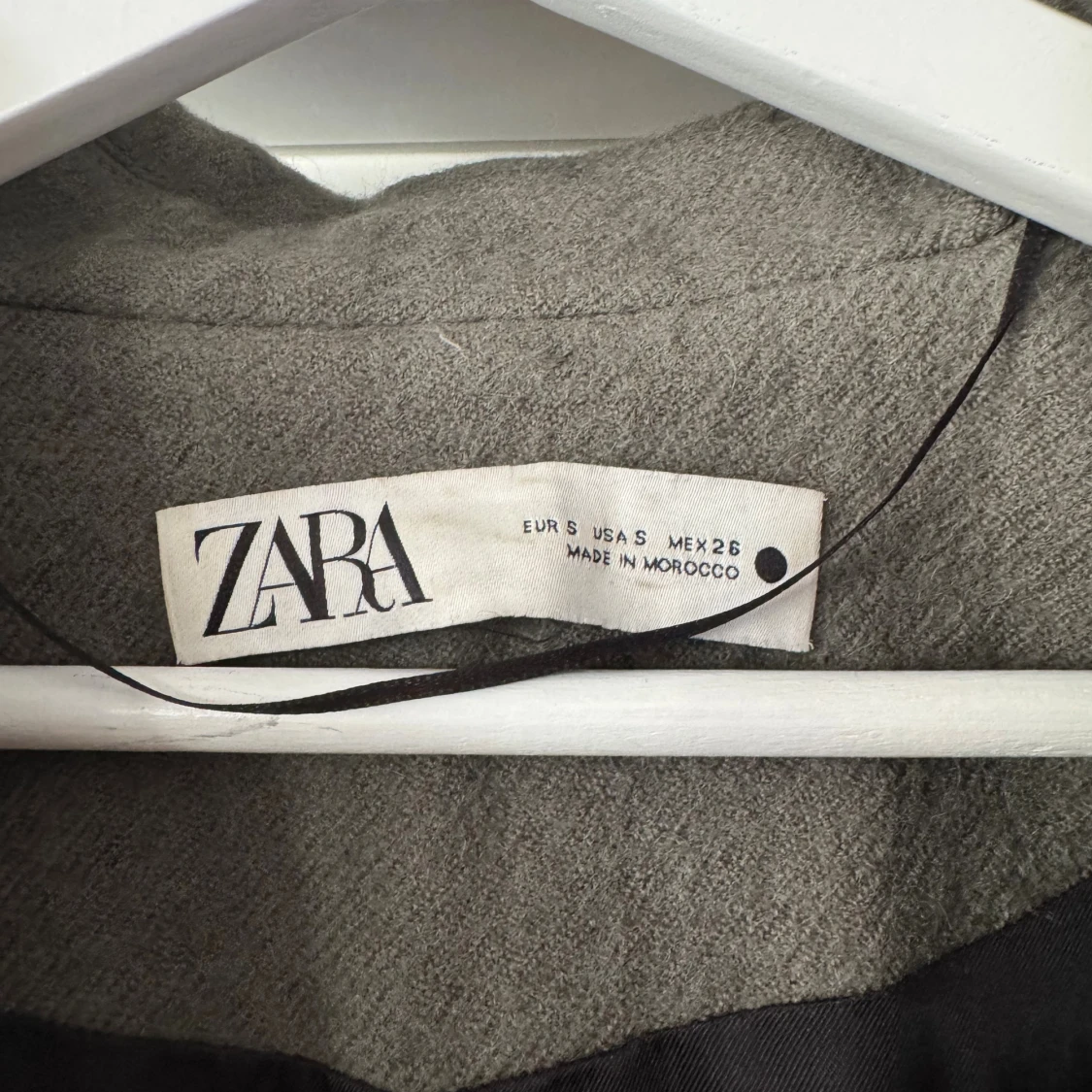 Grå/grön kappa med bälte från Zara - 3