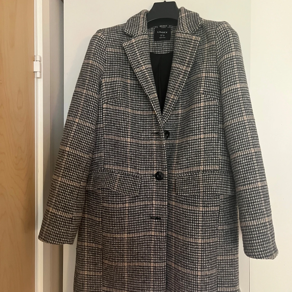 Rutig kappa från Lindex i ullmix - 1