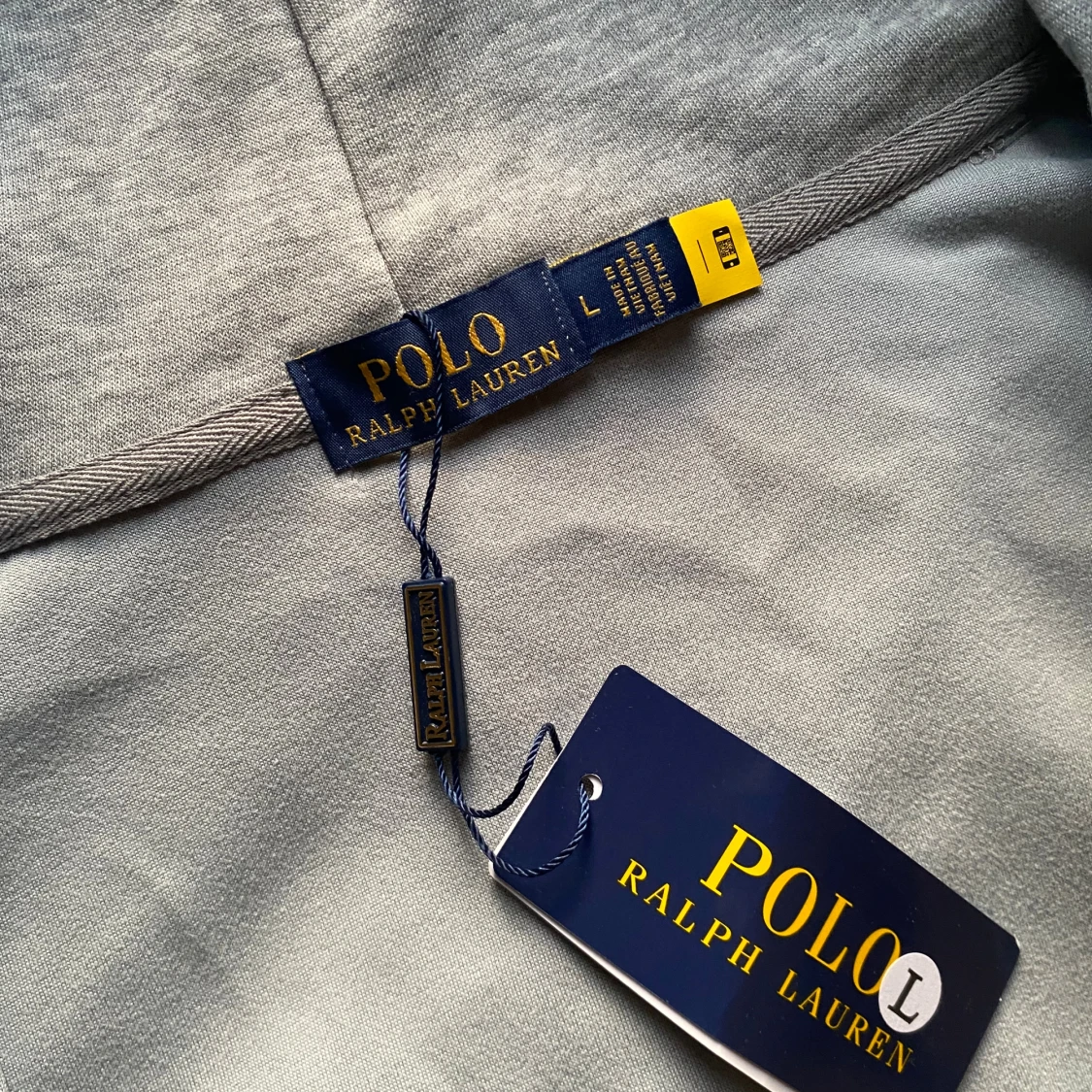Grå hoodie från Polo Ralph Lauren - 1