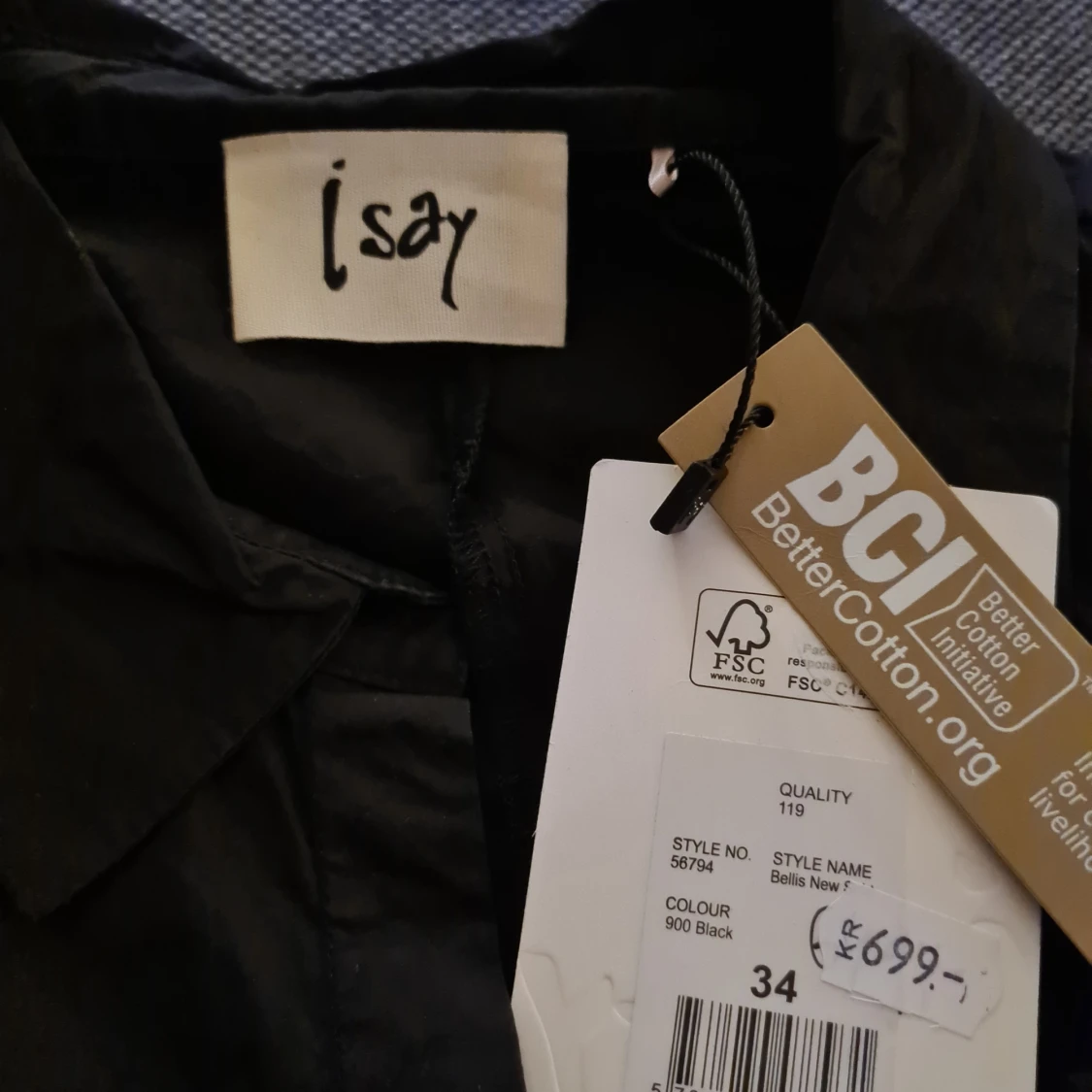 Svart skjorta från Isay, strl 34 - 1