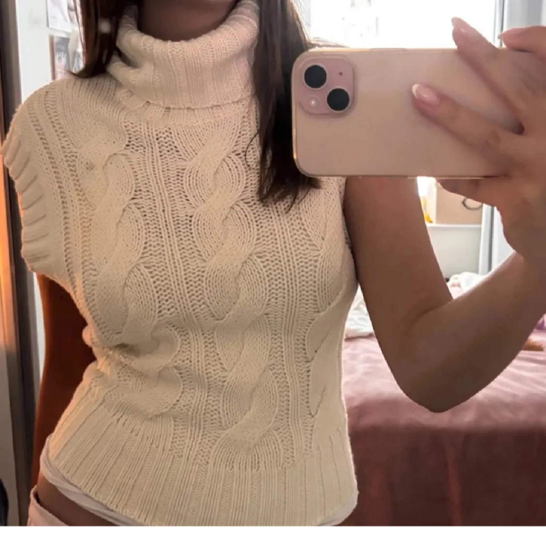 Vit stickad polotröja  - 2