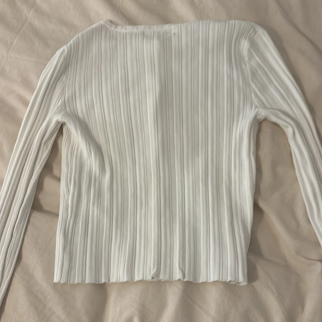 Vit ribbad kofta från H&M - 3