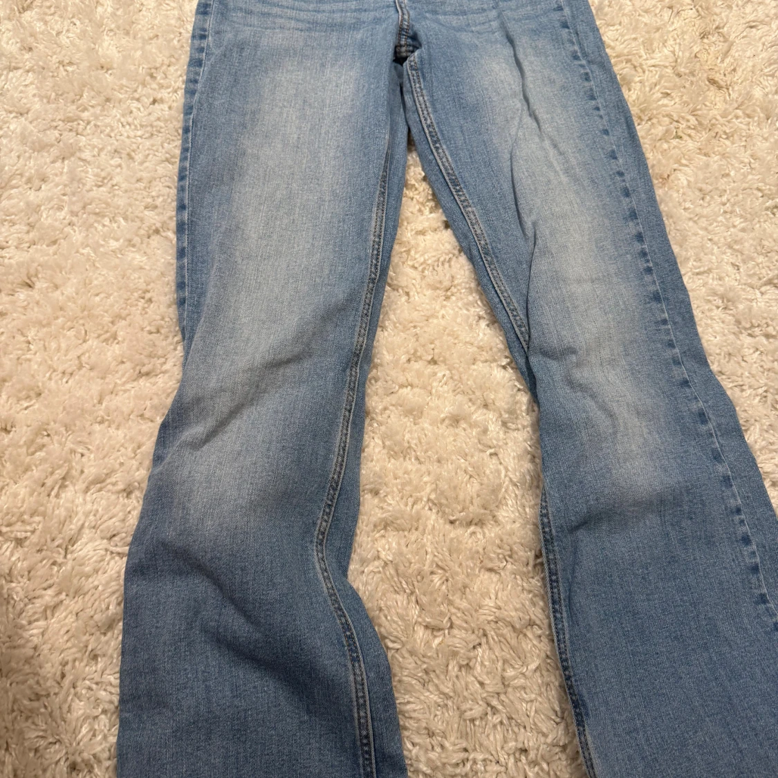 Ljusblå bootcut jeans från JDY