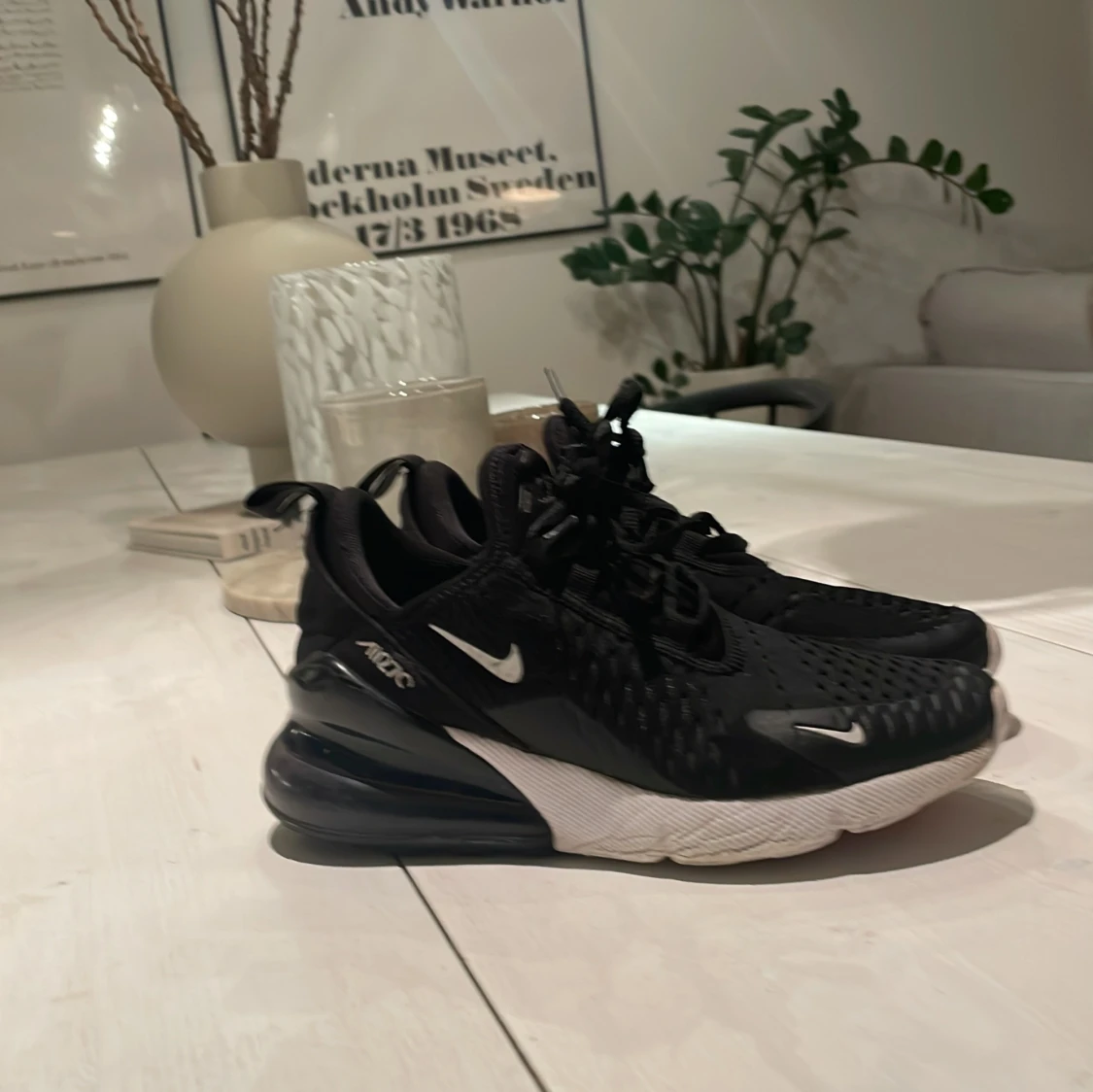 Nike Air Max 270 svart/vit sneakers - 3