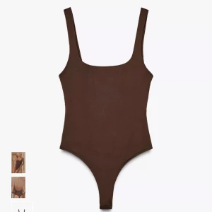 Zara brun body  - Säljer denna snygga bodyn från Zara ,helt oanvänd och som ny med lappen kvar. Säljer då den är för liten för mig❣️Nypris 199, den är ganska liten i storleken så skulle säga att storlek M är som storlek S