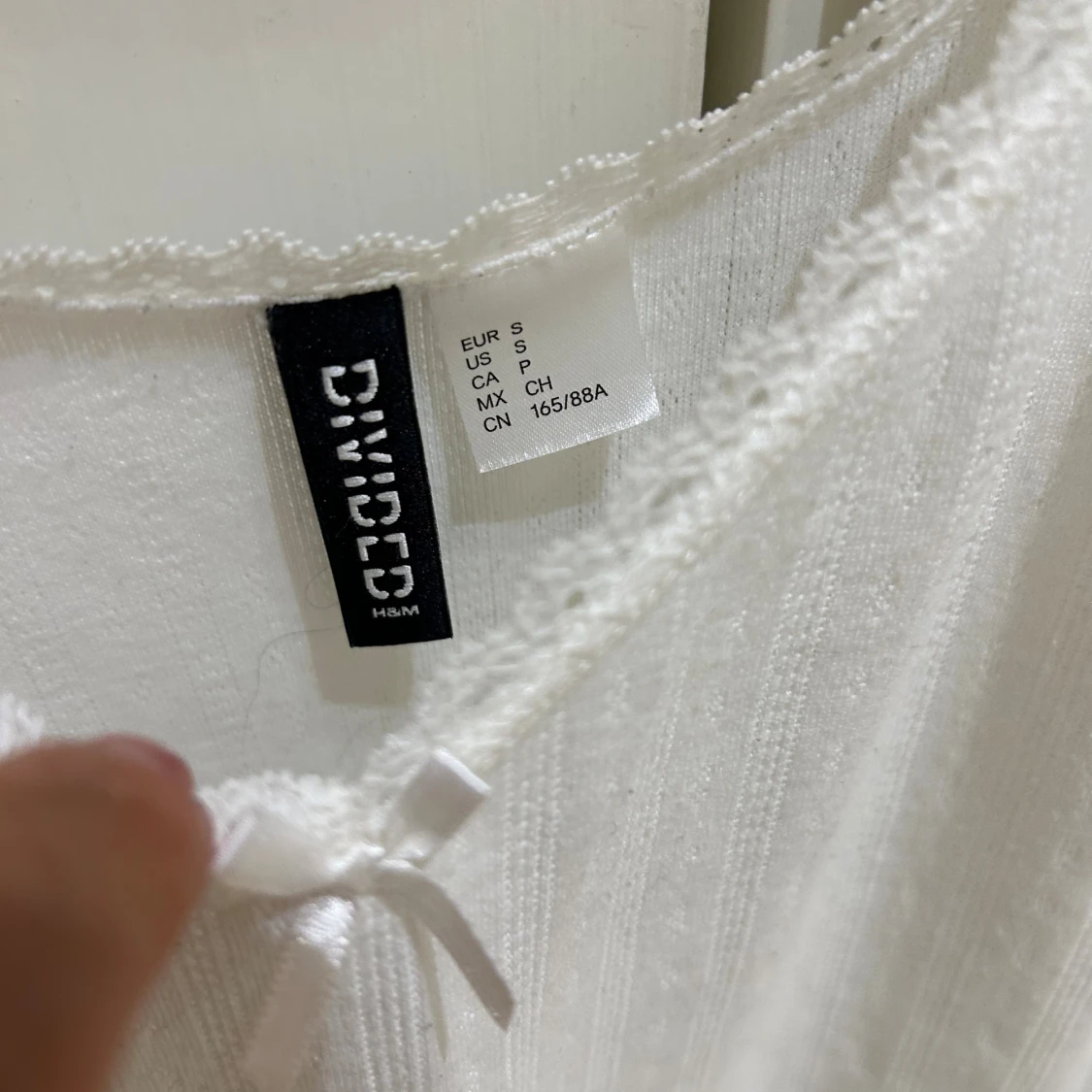 Vit spetskantad linnetopp  från H&M - 2
