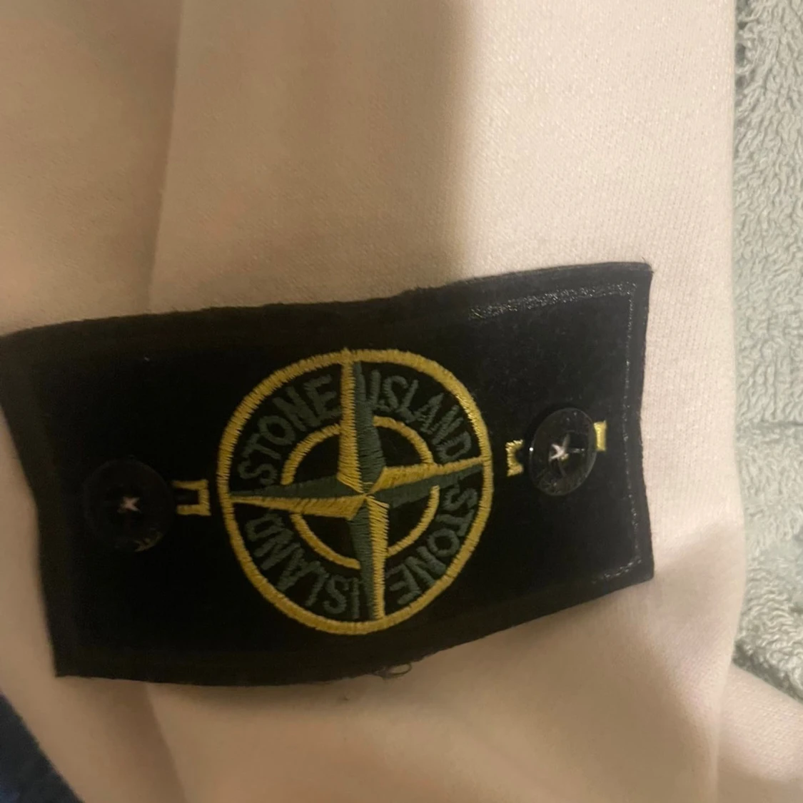 Vit hoodie från Stone Island - 1