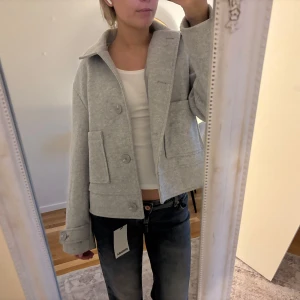 ljusgrå höstkappa  - söt höstkappa , inga defekter💞