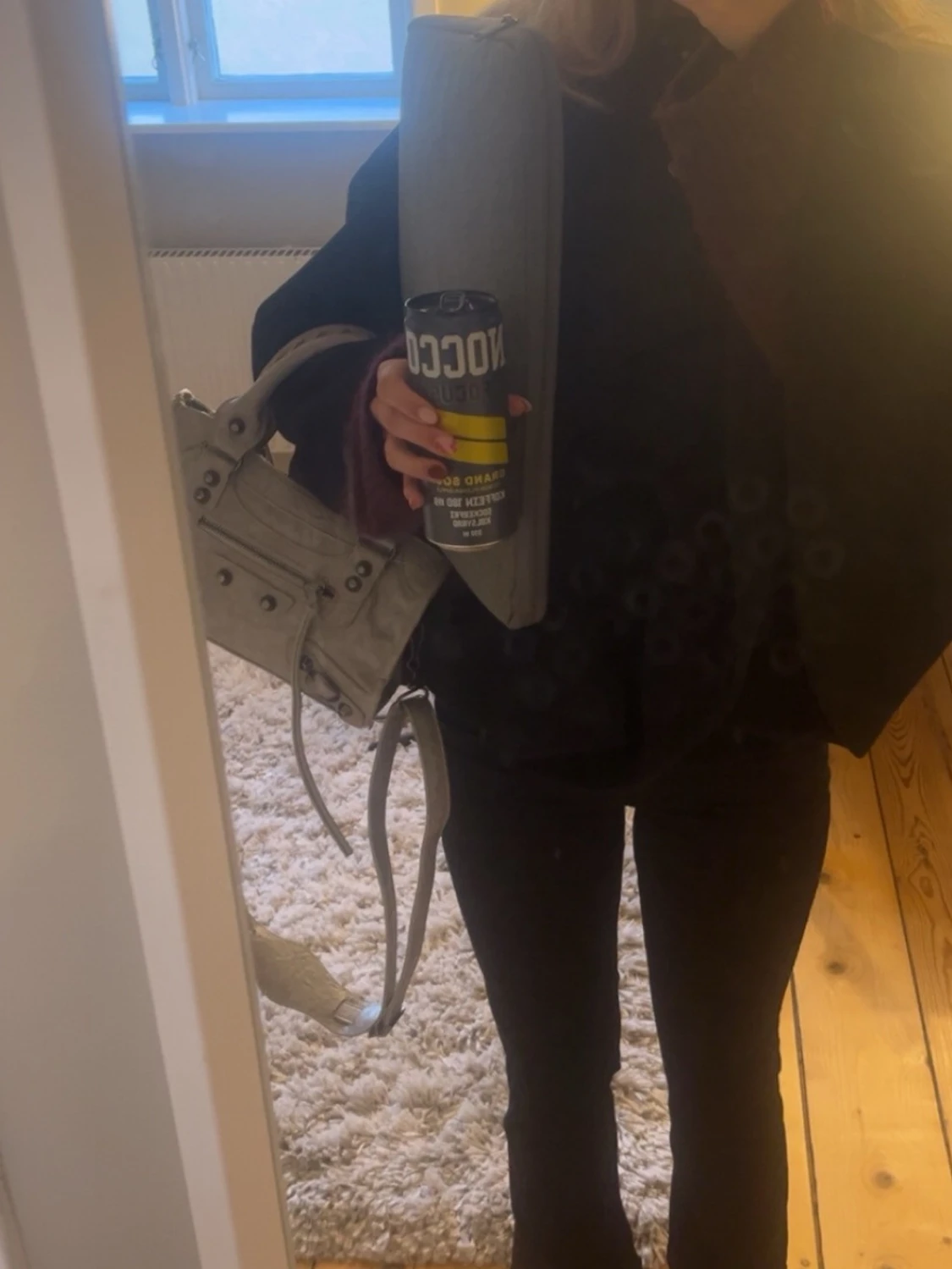 Grå handväska  - 2