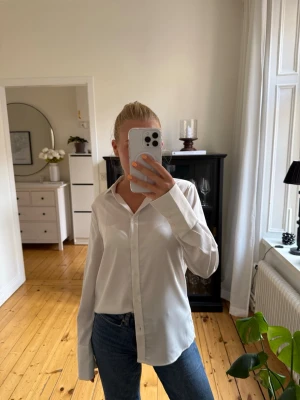 Skjorta - Helt ny med prislapp kvar 