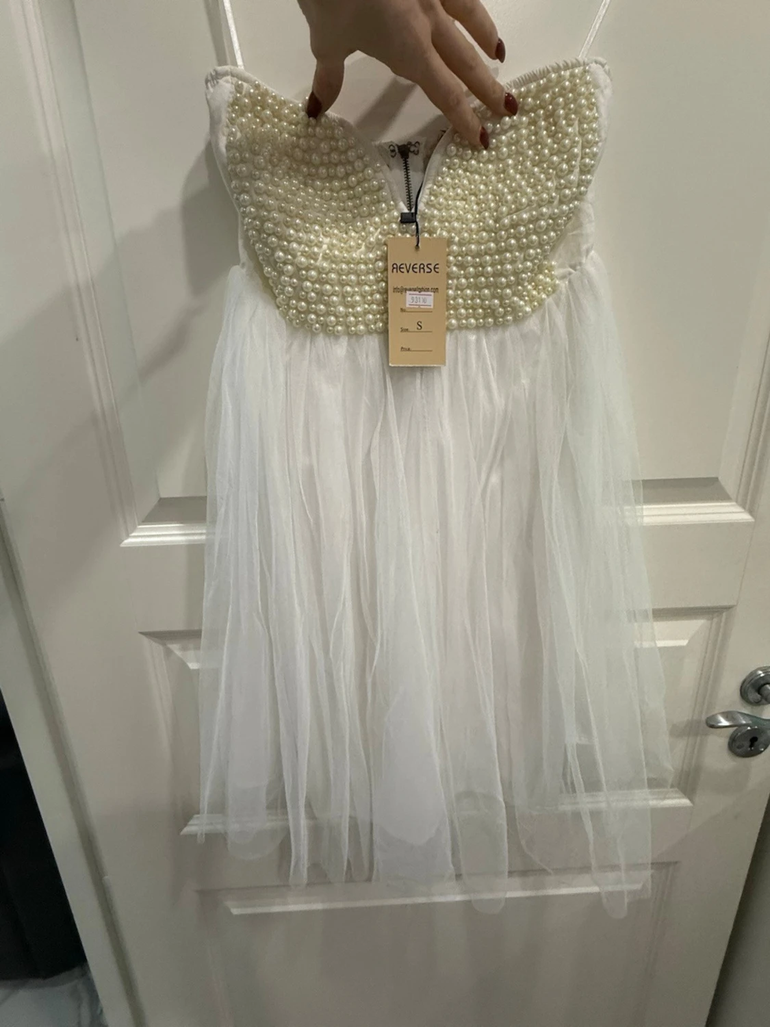 Vit pärlbeströdd kortklänning Reverse - 1