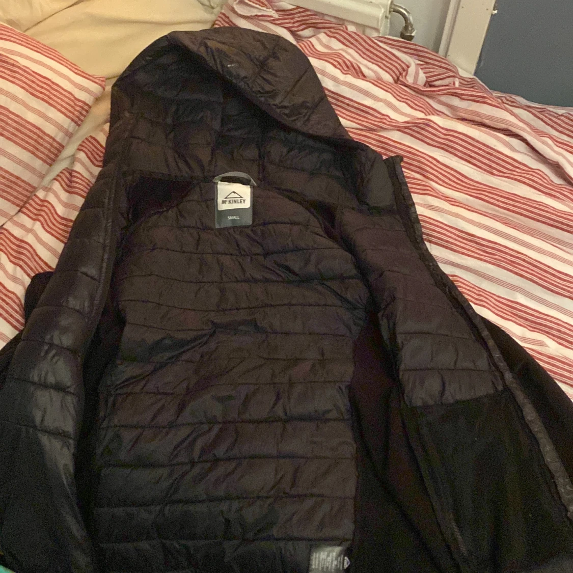 Svart pufferjacka från McKinley - 3