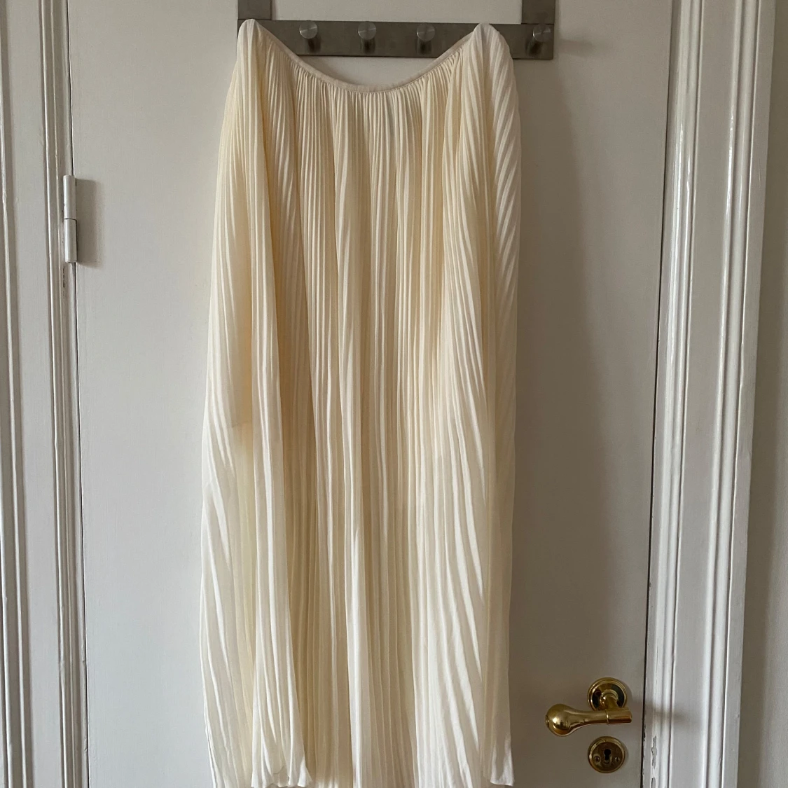 Plisserad långkjol från H&M  - 1