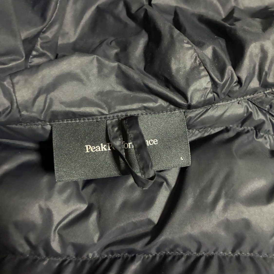 Svart dunjacka Peak Performance L - 3