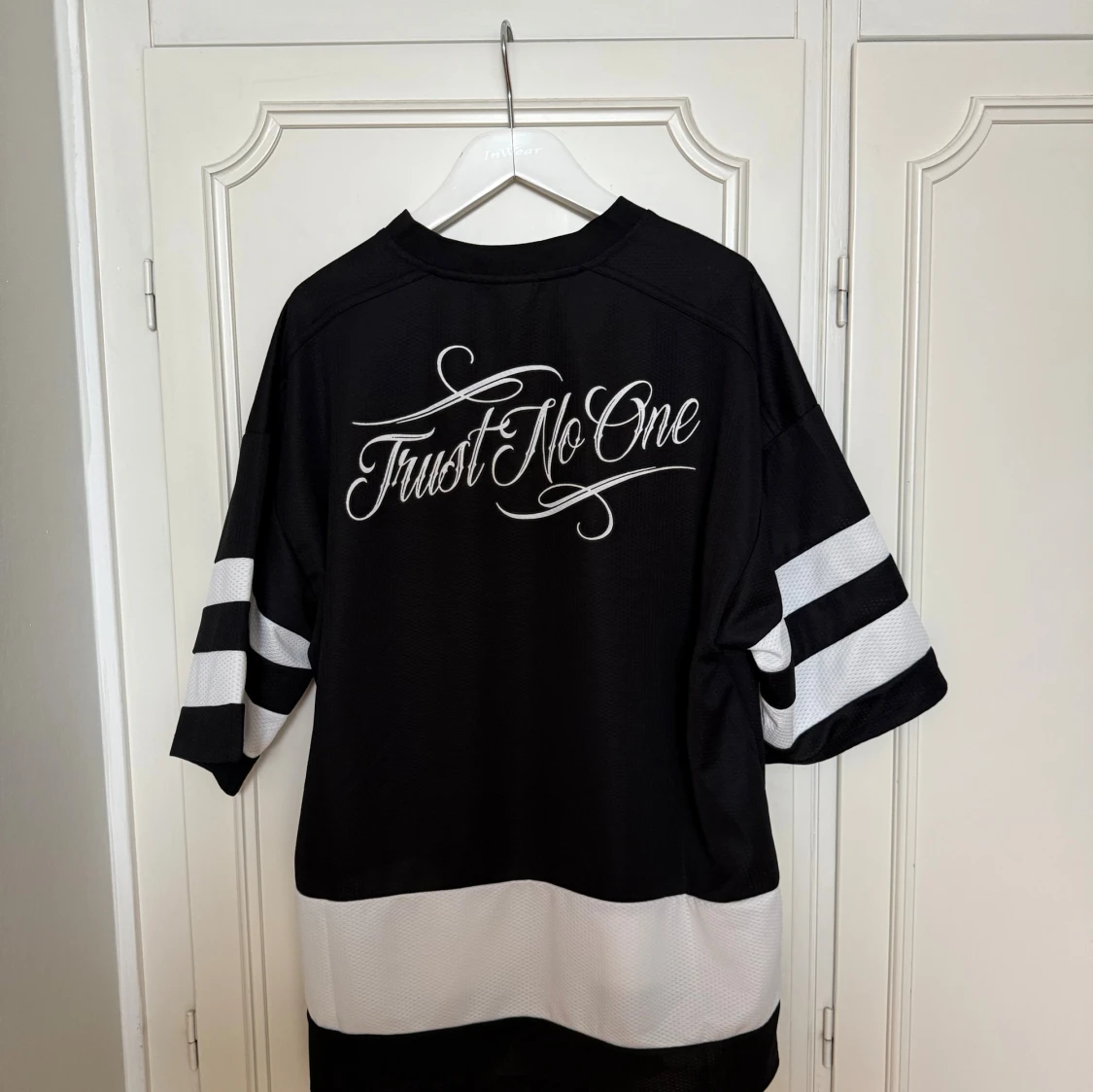 Svart och vit oversized tröja Bershka - 2