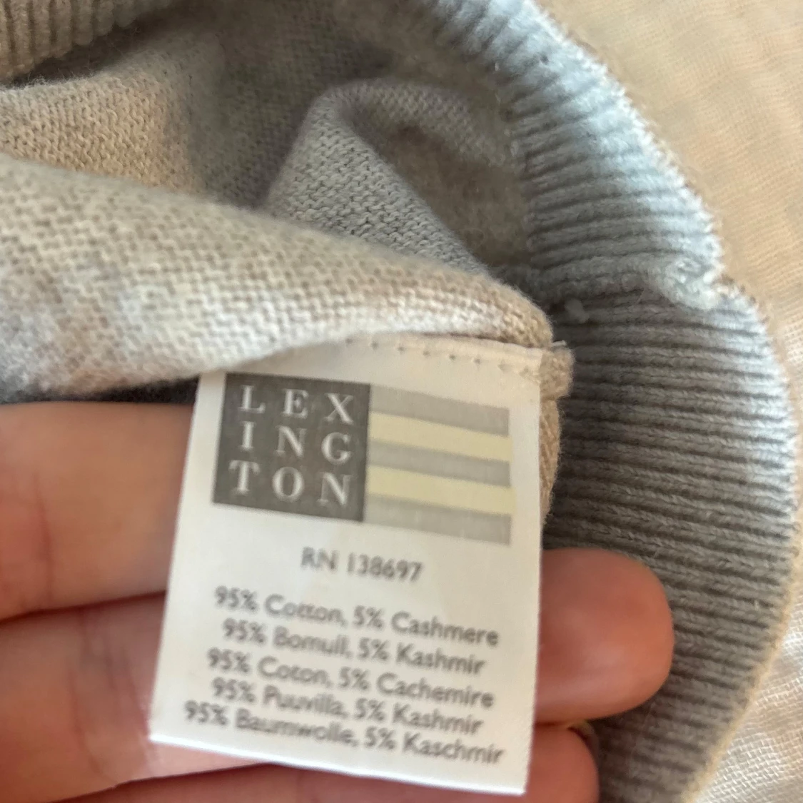 Grå hoodie från Lexington - 3