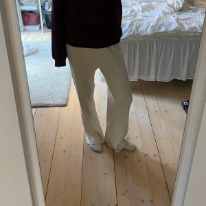 Mjukisbyxor - Ribbade mjukisbyxor