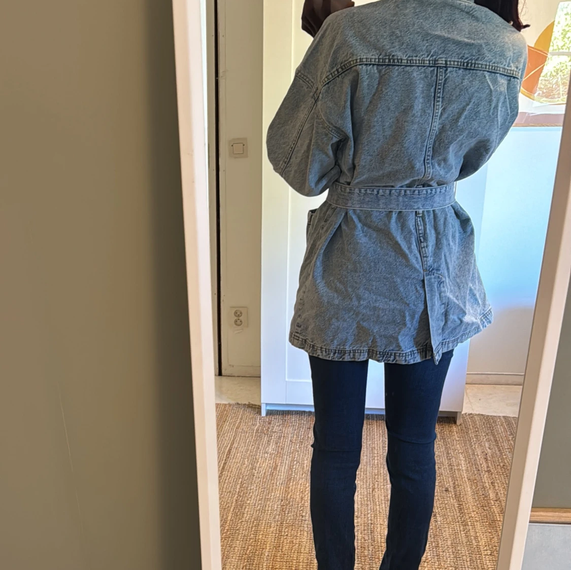 Oversized jeansjacka med bälte - 2