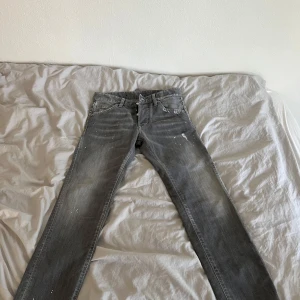 Dsquared2 jeans - Aldrig använda 