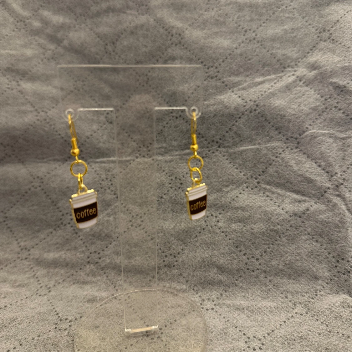Örhängen med kaffemugg-hängen - 1