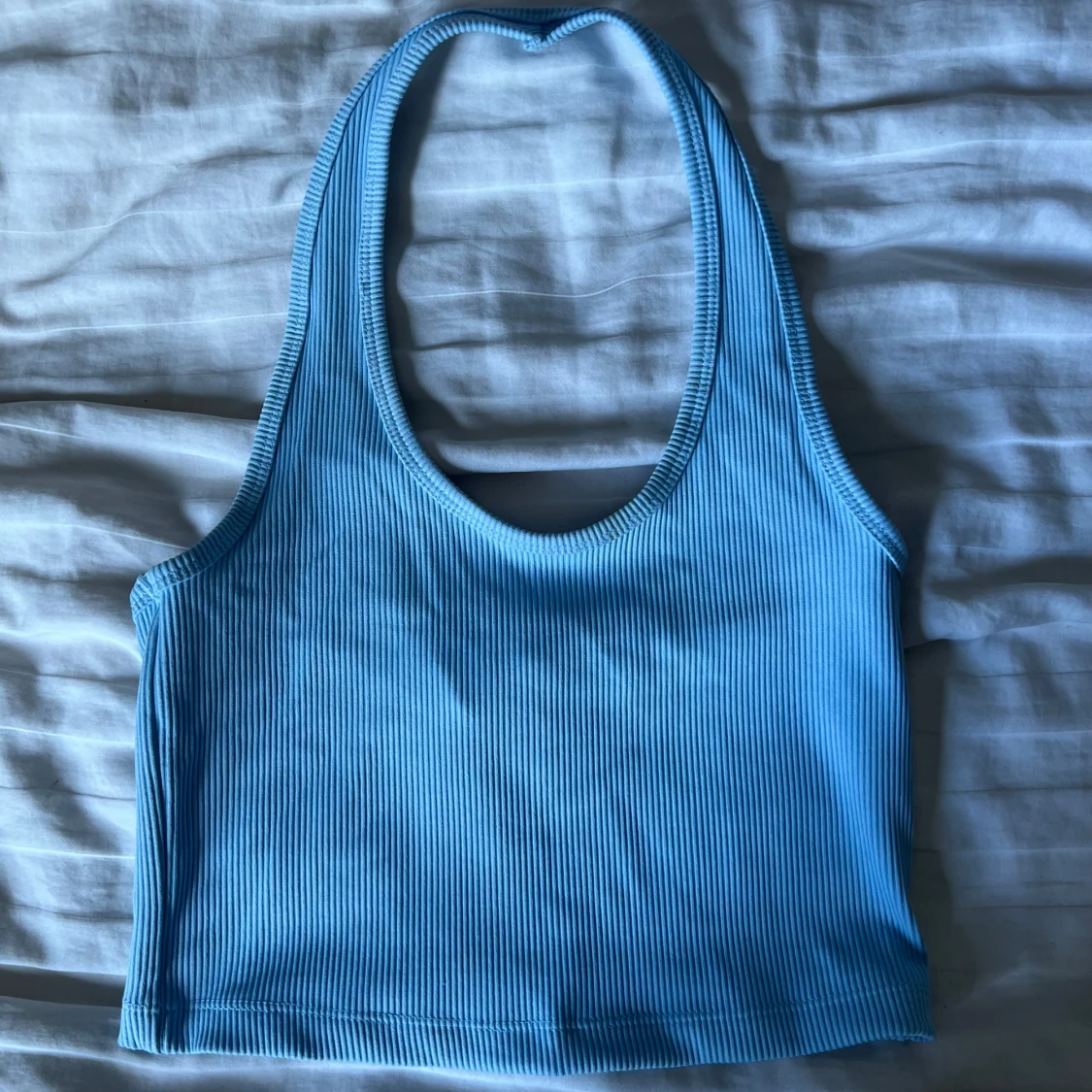 Ljusblå ribbad linnetopp H&M Divided