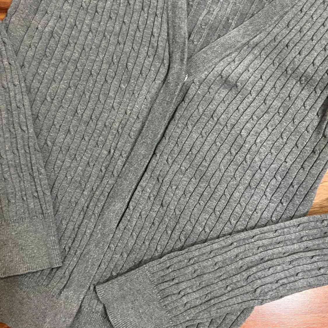 Grå ribbad kofta från Gina Tricot - 2