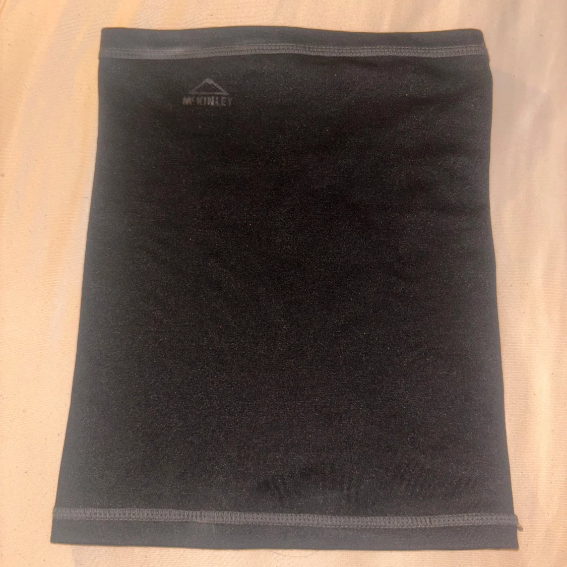 Svart fleecehalsduk från McKinley - 1