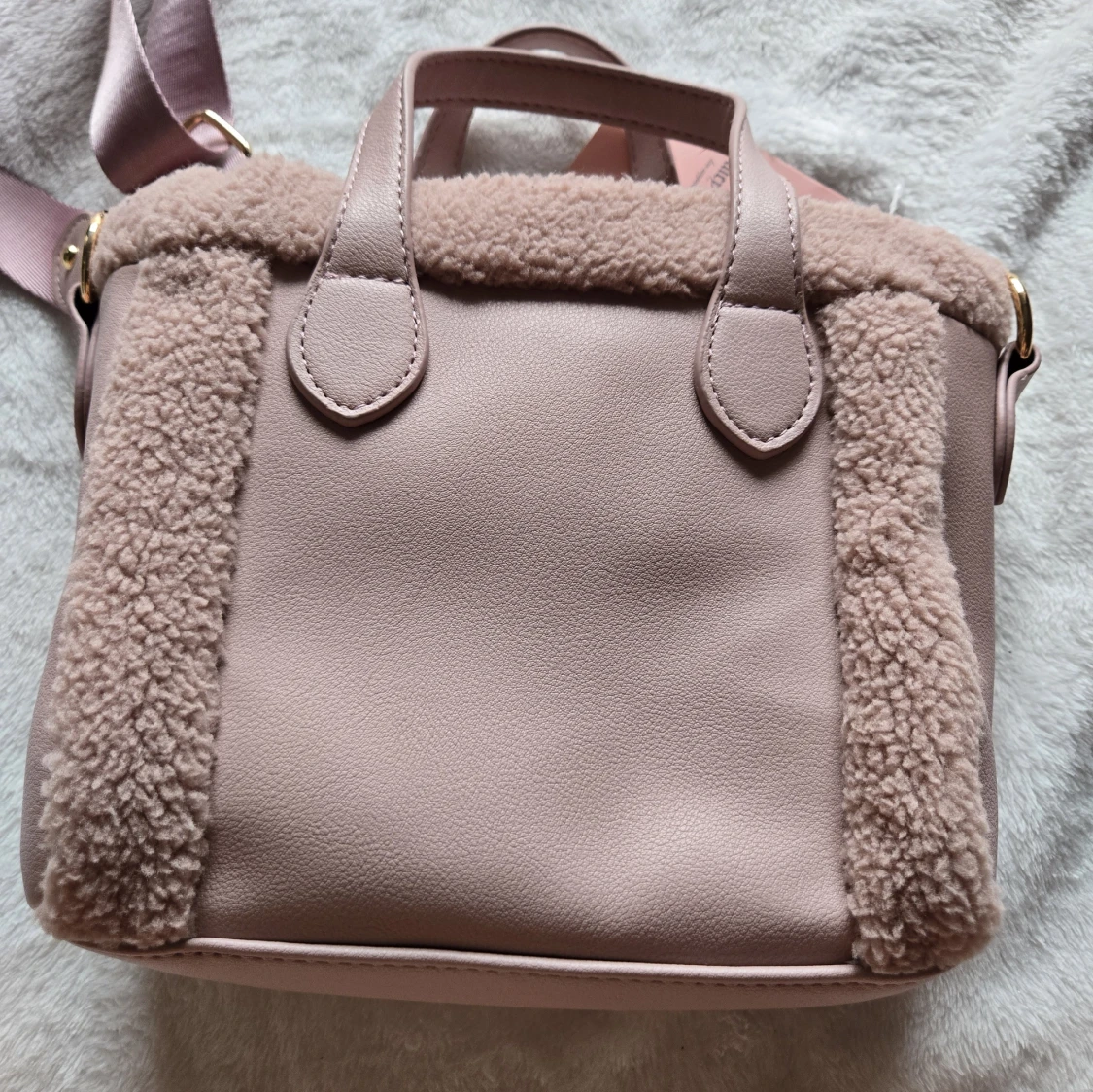 Rosa axelväska från Juicy Couture - 3