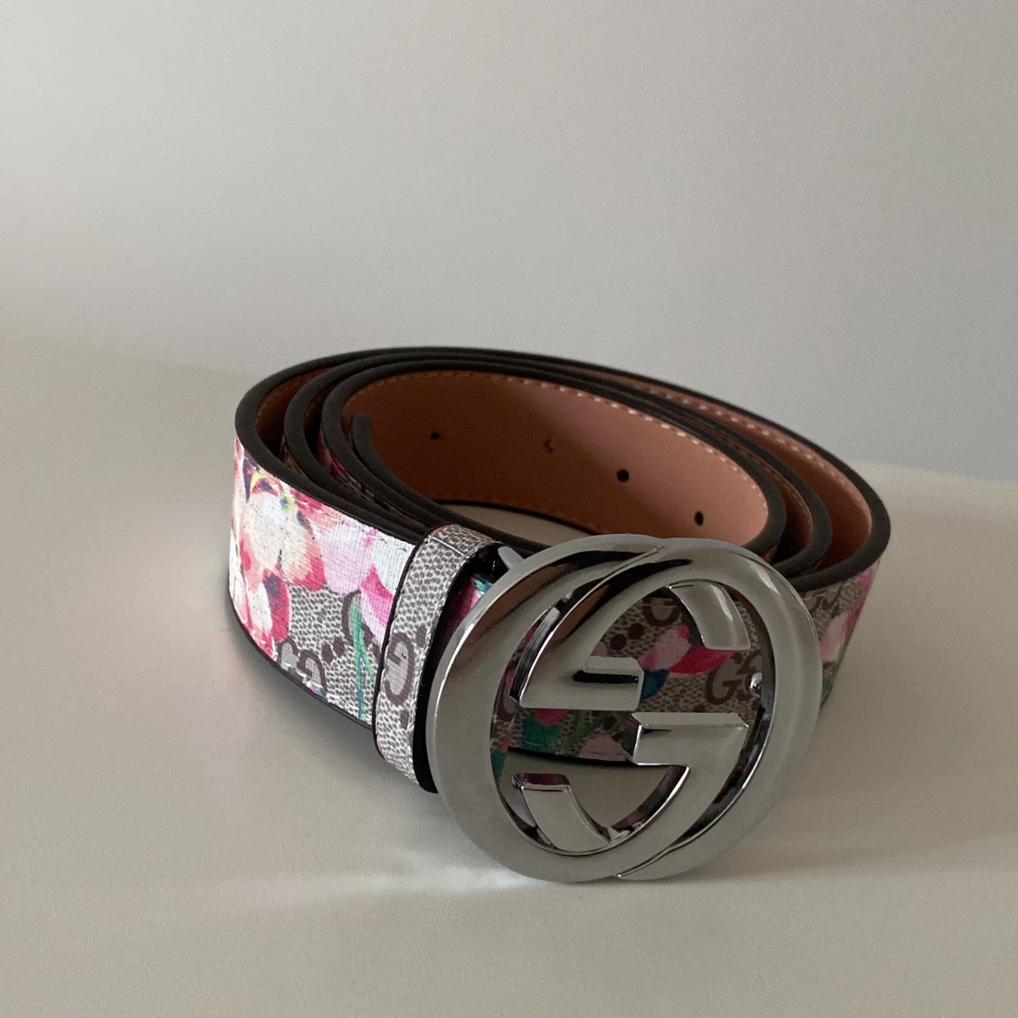 Rosa GG bälte