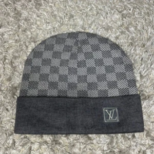 Lvmössa - Dm vid intresse