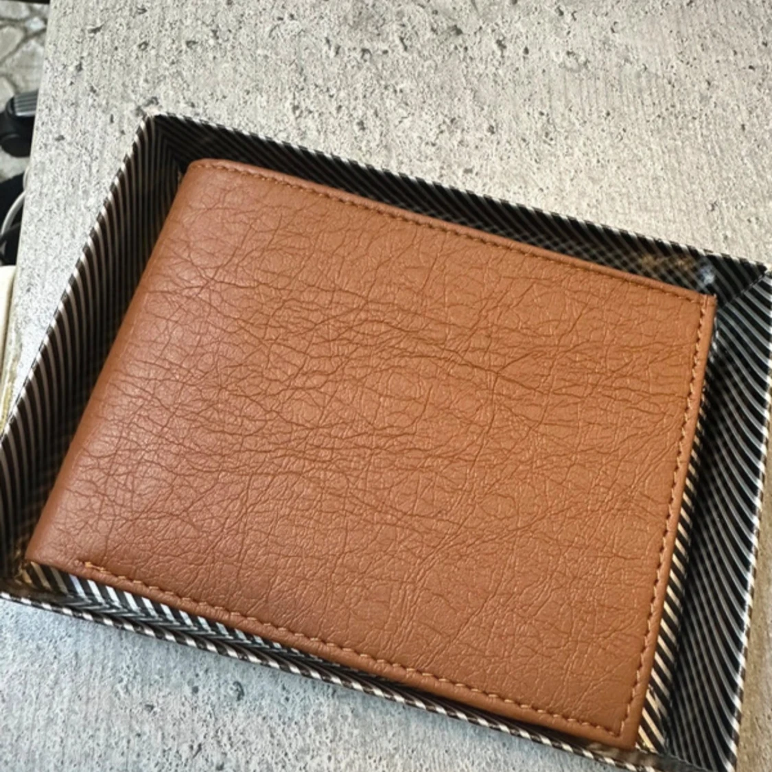 Brun plånbok från Leather Club - 1