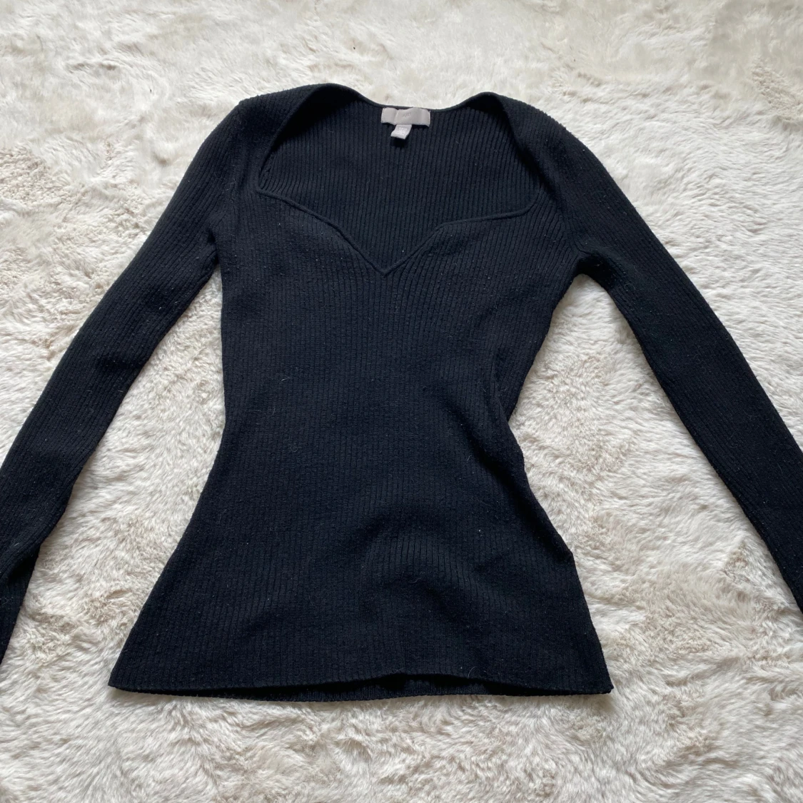 Svart ribbad stickad tröja H&M XS