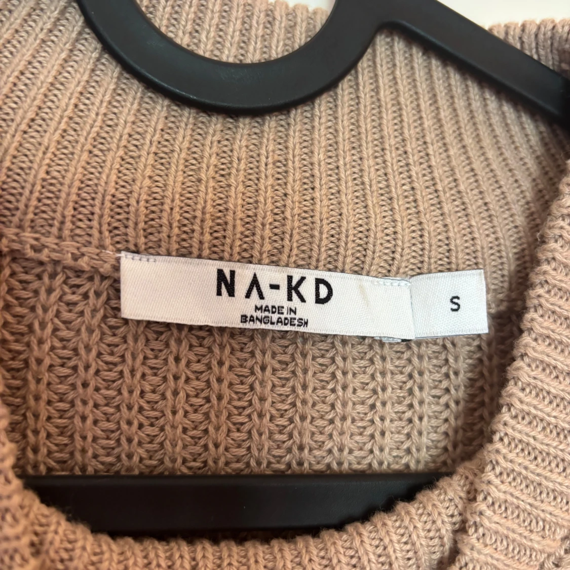 Beige stickad tröja  - 1