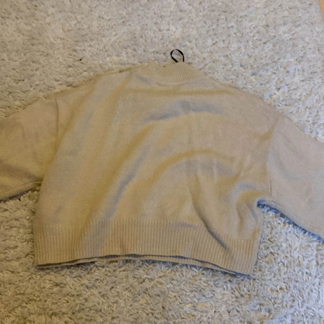 Beige croppad stickad tröja Divided - 1