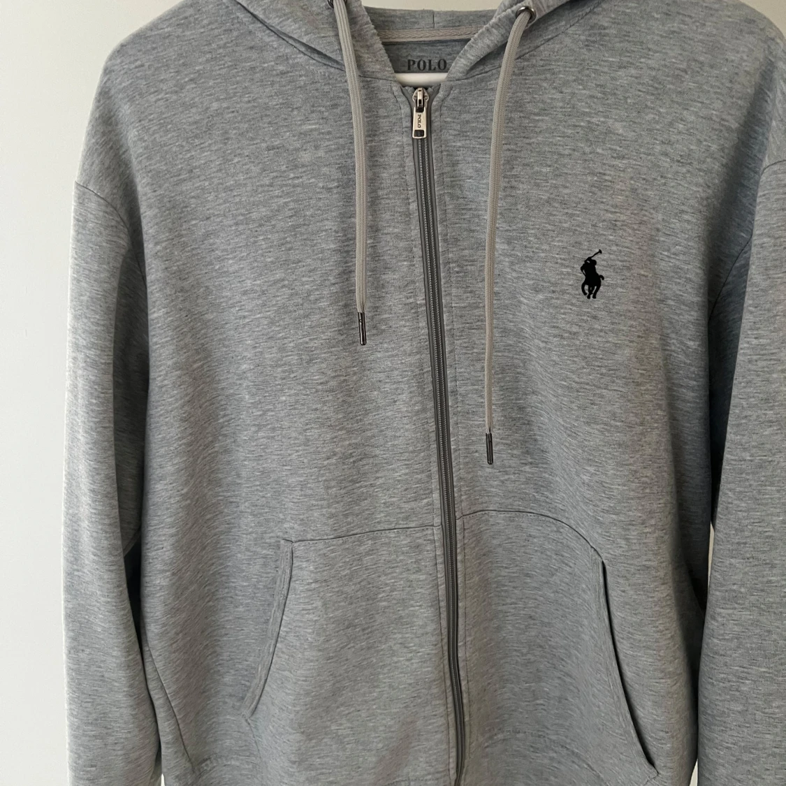 Grå hoodie från Polo Ralph Lauren