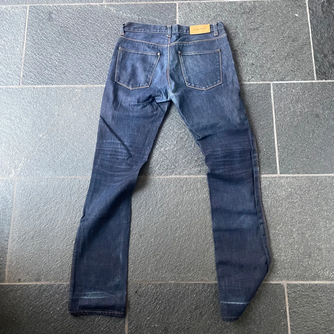 Mörkblå jeans från Acne Jeans - 1