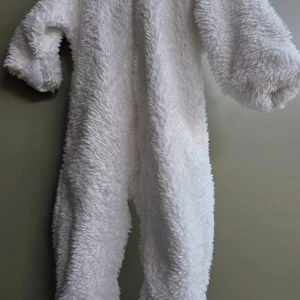 Overall, 68 - Vit pileoverall från Newbie, strl 68. Fint skick!